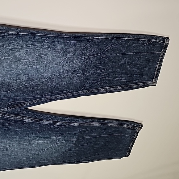 Guess 32x27 new with tags mom jeans - Picture 3 of 7